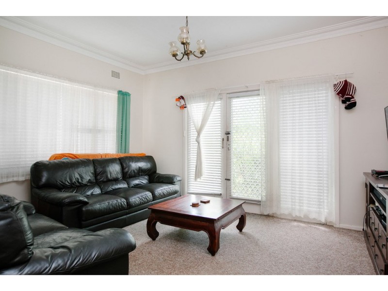 22 Cawley Street, Bellambi NSW 2518