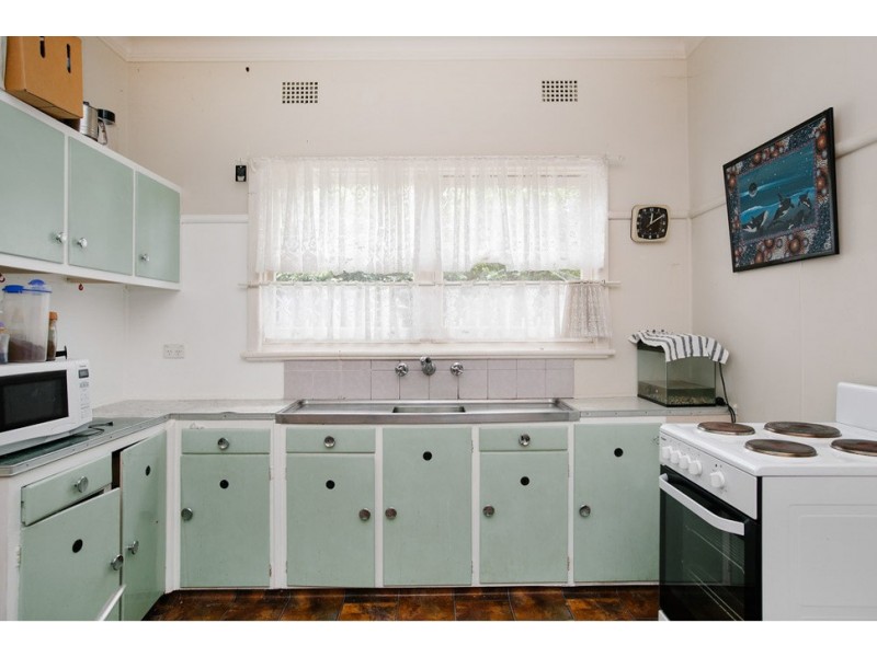 22 Cawley Street, Bellambi NSW 2518