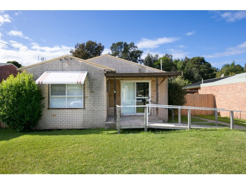 3 Benelong Street, Bulli NSW 2516