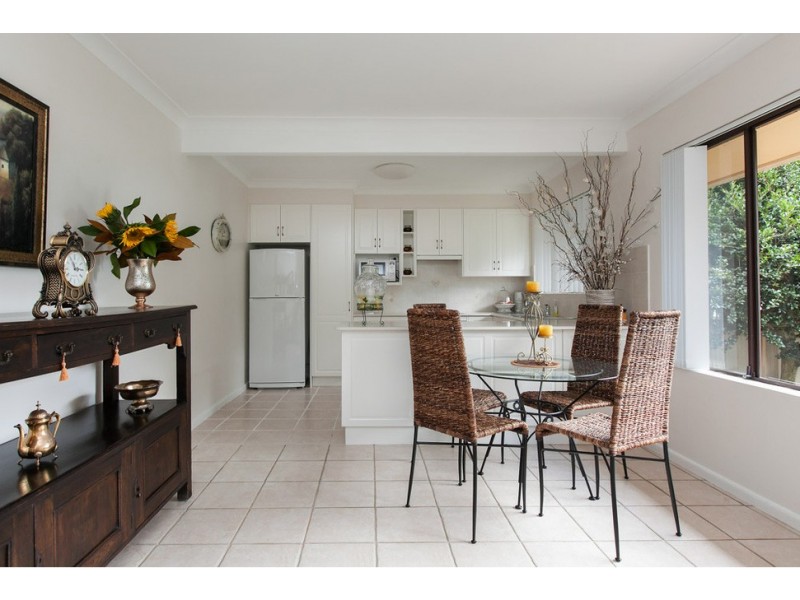 2/23A Woodlawn Avenue, Mangerton NSW 2500