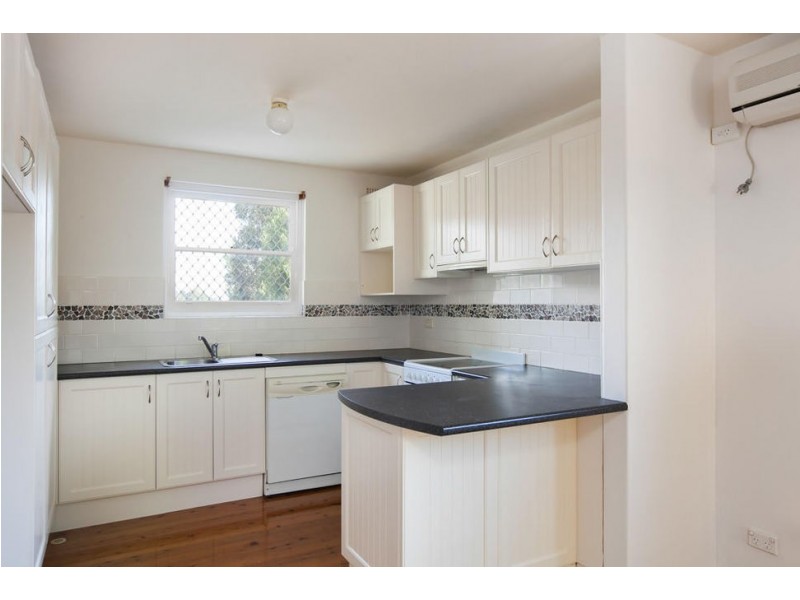 1/40 Bridge Street, Coniston NSW 2500