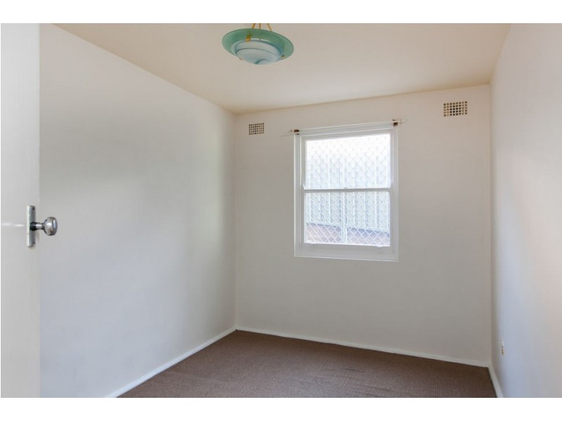 1/40 Bridge Street, Coniston NSW 2500
