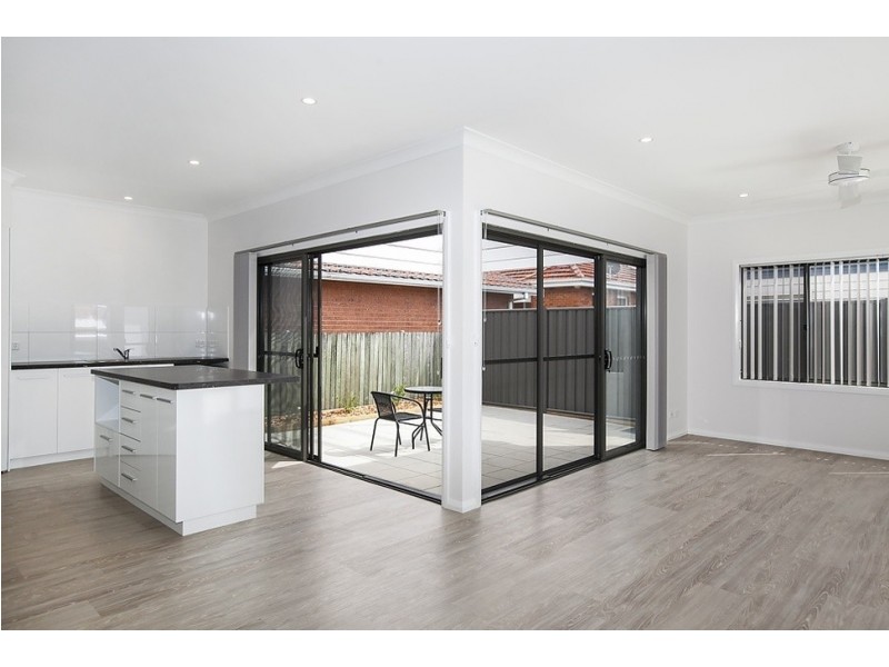 1/7 Mary Ann Street, Towradgi NSW 2518