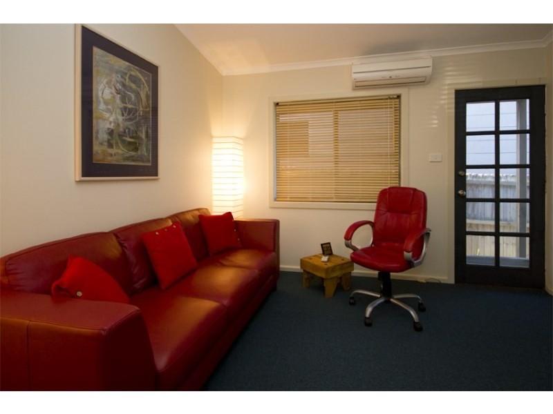 8 Croobyar Road, Milton NSW 2538