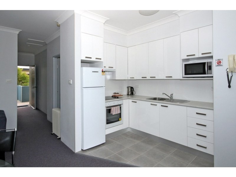 4/9 Shepherd Street, Mollymook NSW 2539