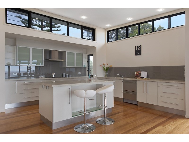 32 Donlan Road, Mollymook Beach NSW 2539