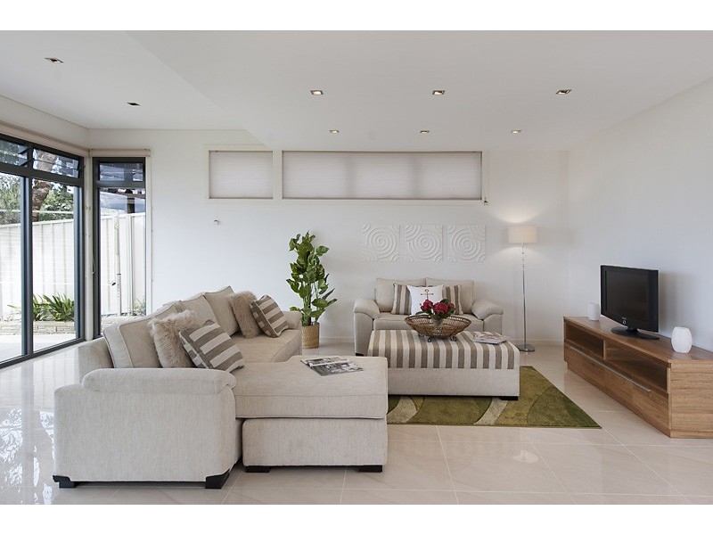 32 Donlan Road, Mollymook Beach NSW 2539