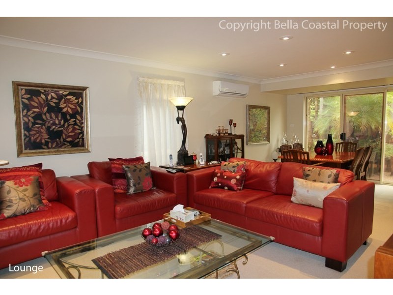 22 Scorpio Grove, Narrawallee NSW 2539