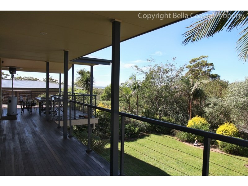14 Seascape Close, Narrawallee NSW 2539