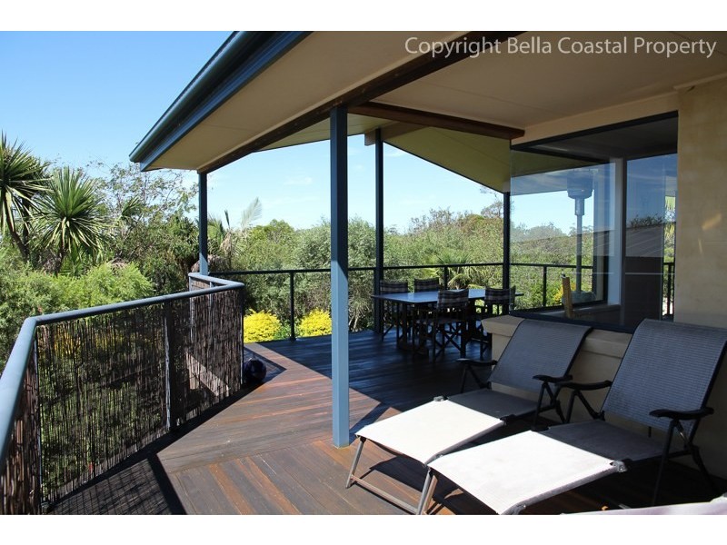 14 Seascape Close, Narrawallee NSW 2539