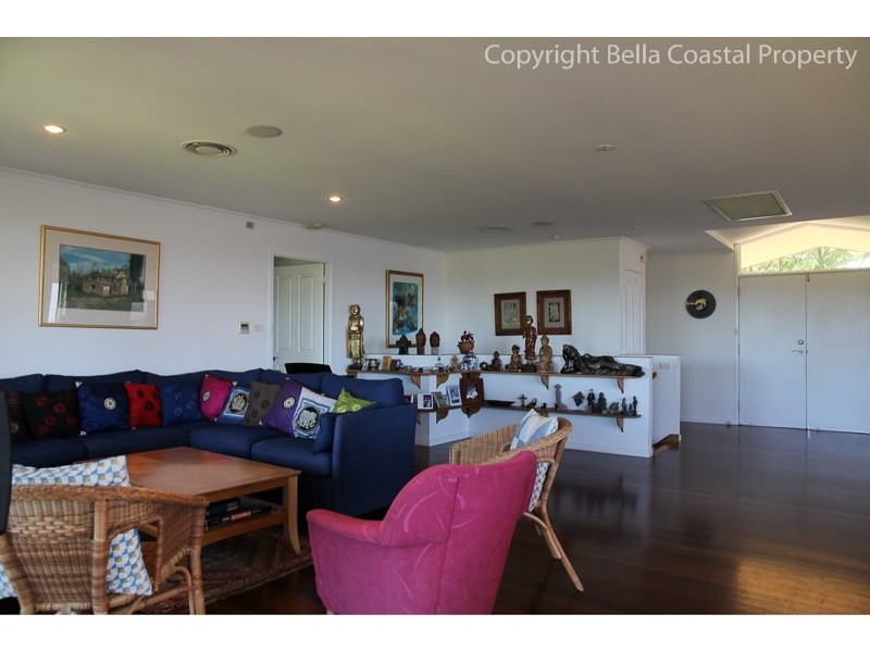 14 Seascape Close, Narrawallee NSW 2539