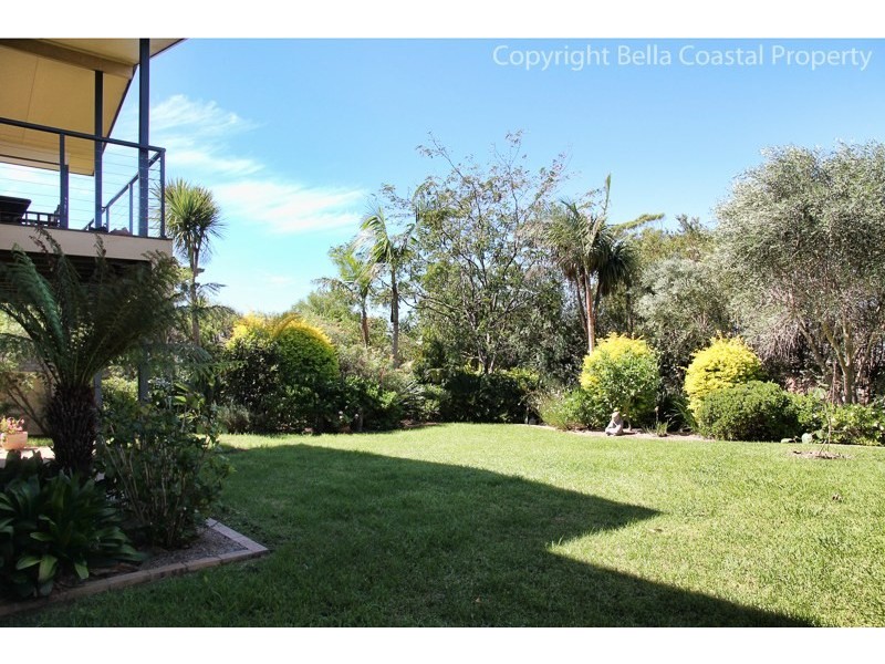 14 Seascape Close, Narrawallee NSW 2539