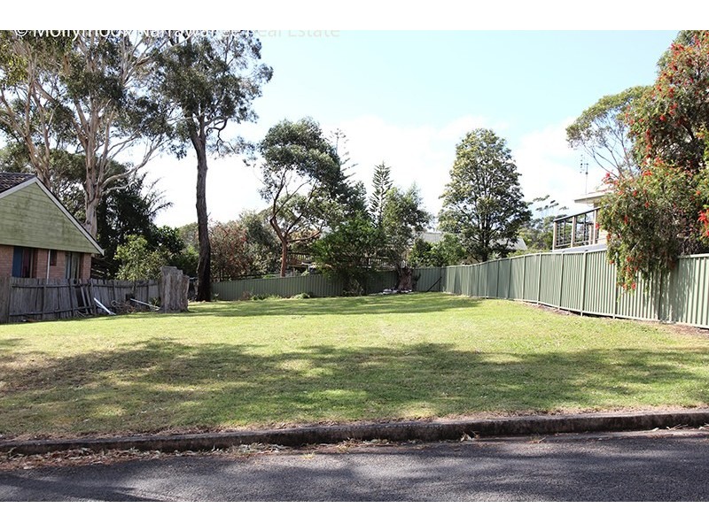 10 Bombora Crescent, Mollymook NSW 2539