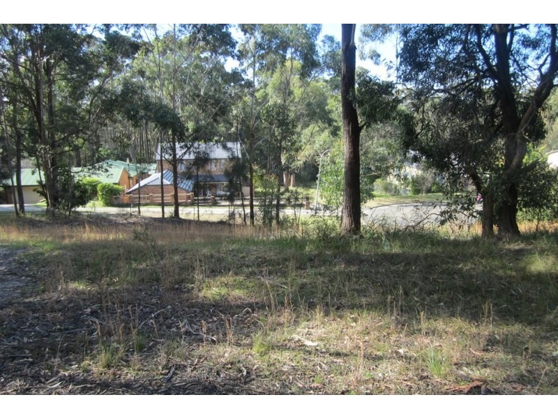 10 Blake Place, Narrawallee NSW 2539