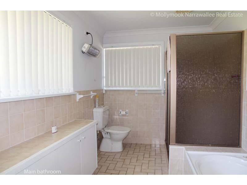 21 Bushland Avenue, Mollymook NSW 2539