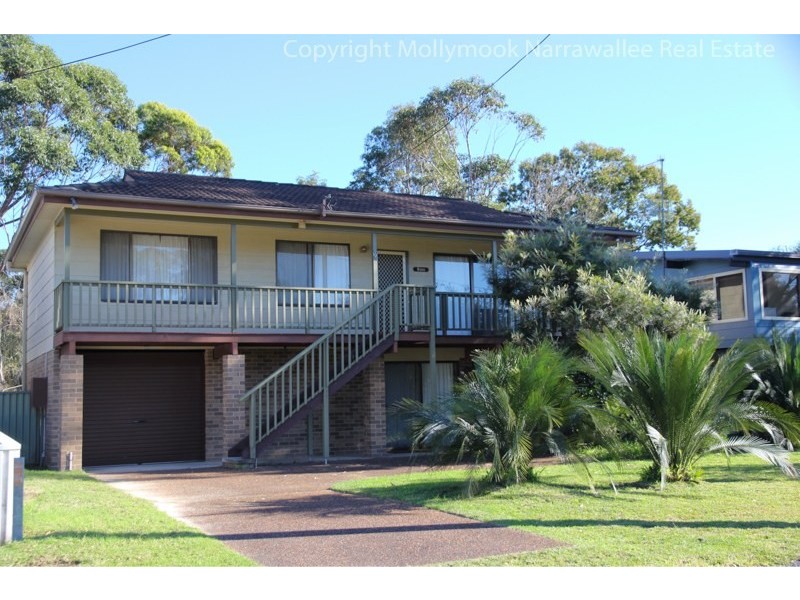 9 Bangalow Street, Narrawallee NSW 2539