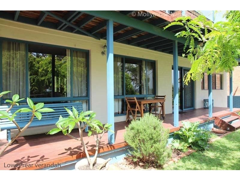 14 Tallwood Avenue, Narrawallee NSW 2539