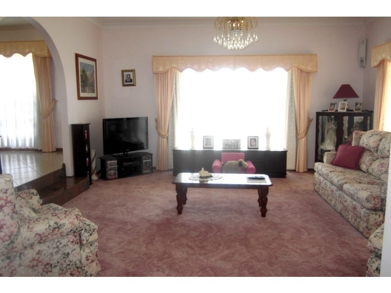 1 Rennies Beach Close, Ulladulla NSW 2539