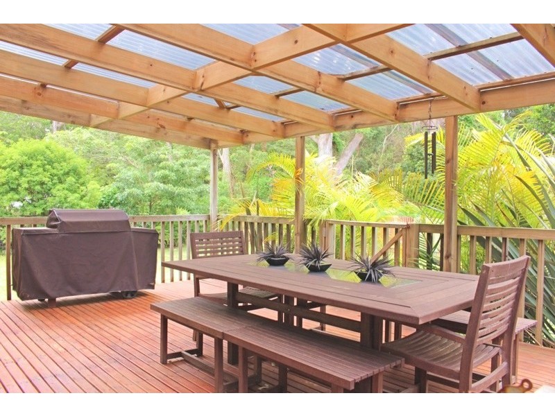 11 Donlan Road Road, Mollymook Beach NSW 2539