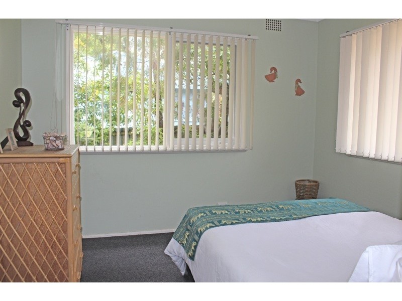 11 Donlan Road Road, Mollymook Beach NSW 2539
