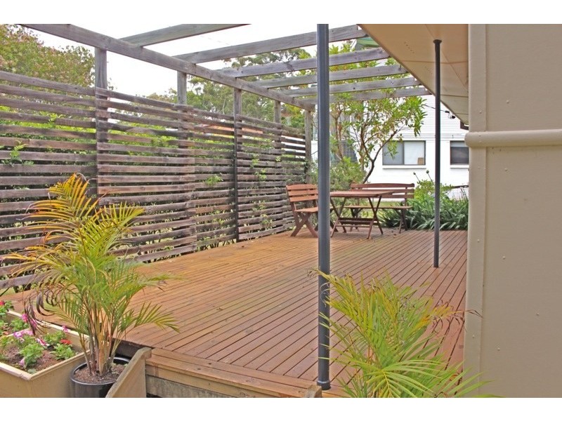 11 Donlan Road Road, Mollymook Beach NSW 2539