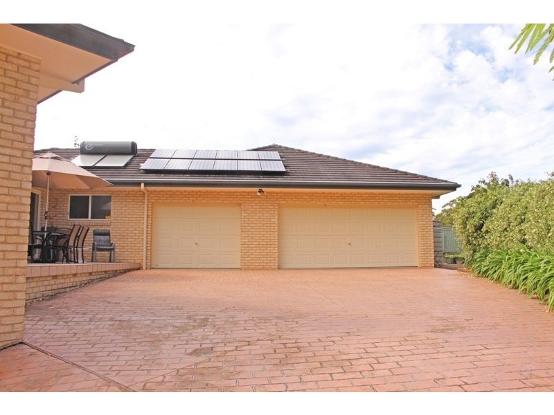 13 Seascape Close, Narrawallee NSW 2539