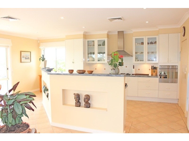 13 Seascape Close, Narrawallee NSW 2539