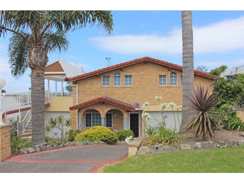 197 Mitchell Parade, Mollymook Beach NSW 2539