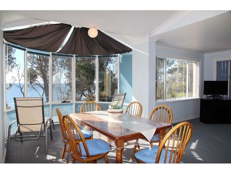 197 Mitchell Parade, Mollymook Beach NSW 2539