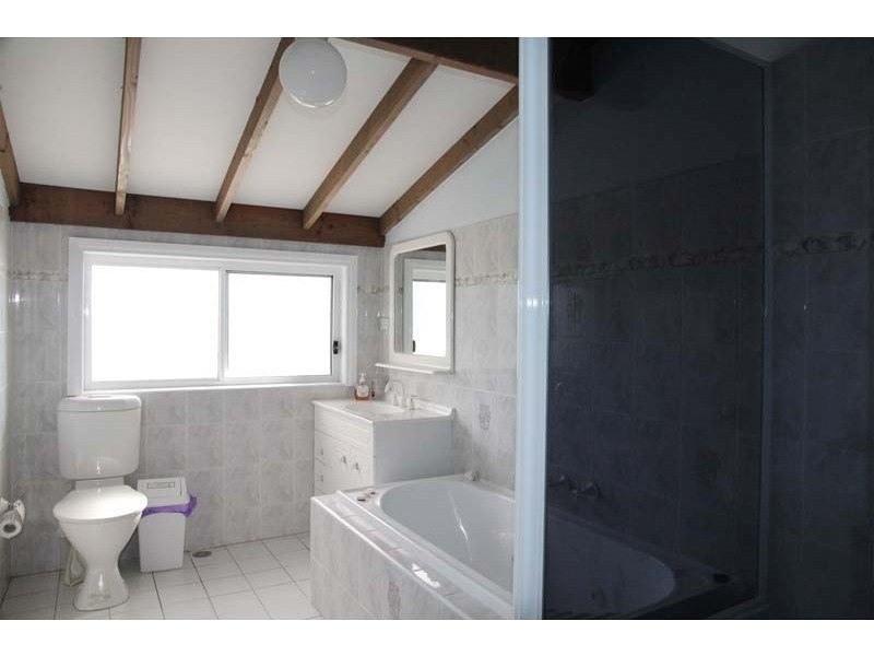 197 Mitchell Parade, Mollymook Beach NSW 2539