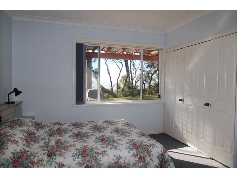 197 Mitchell Parade, Mollymook Beach NSW 2539