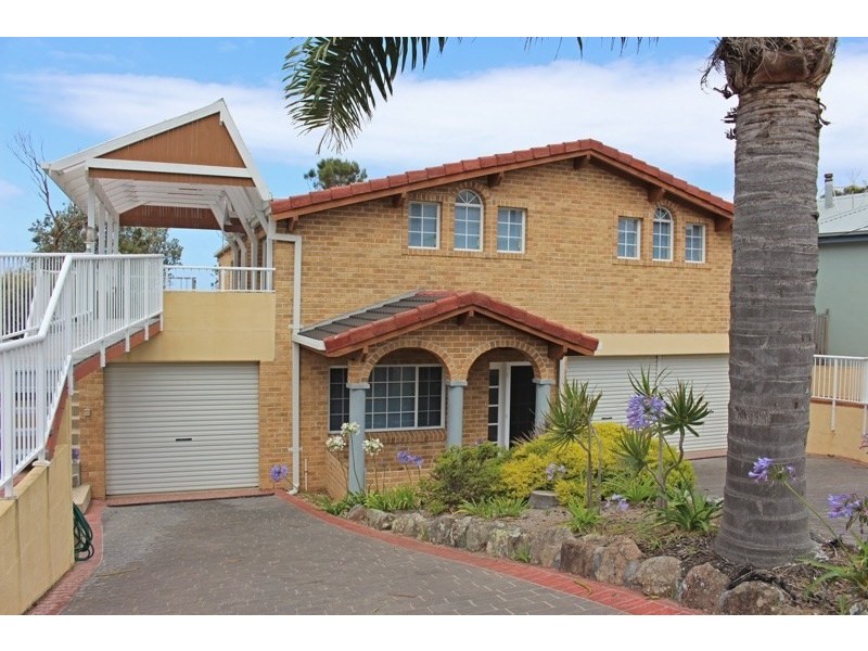 197 Mitchell Parade, Mollymook Beach NSW 2539