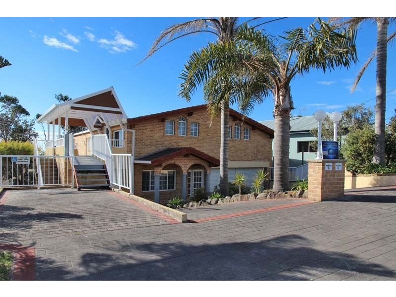 197 Mitchell Parade, Mollymook Beach NSW 2539