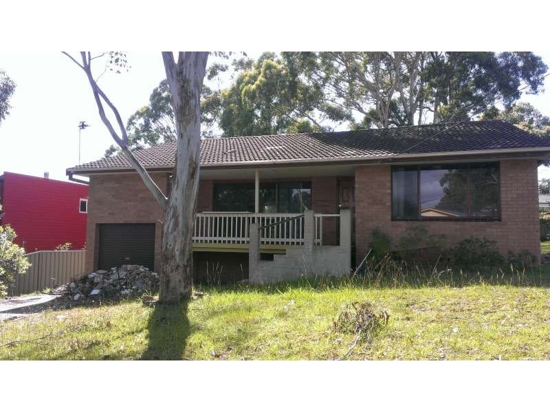 8 Bombora Crescent, Mollymook Beach NSW 2539
