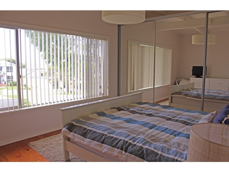 57 Donlan Road, Mollymook Beach NSW 2539