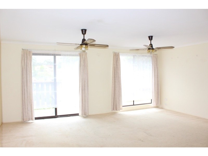 16 Scorpio Grove, Narrawallee NSW 2539