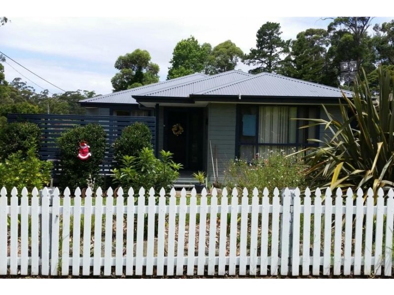 2 Alma Avenue, Fishermans Paradise NSW 2539