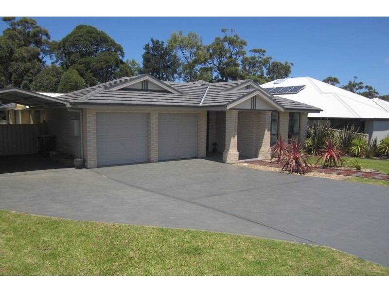 5 Brushbox Drive, Ulladulla NSW 2539