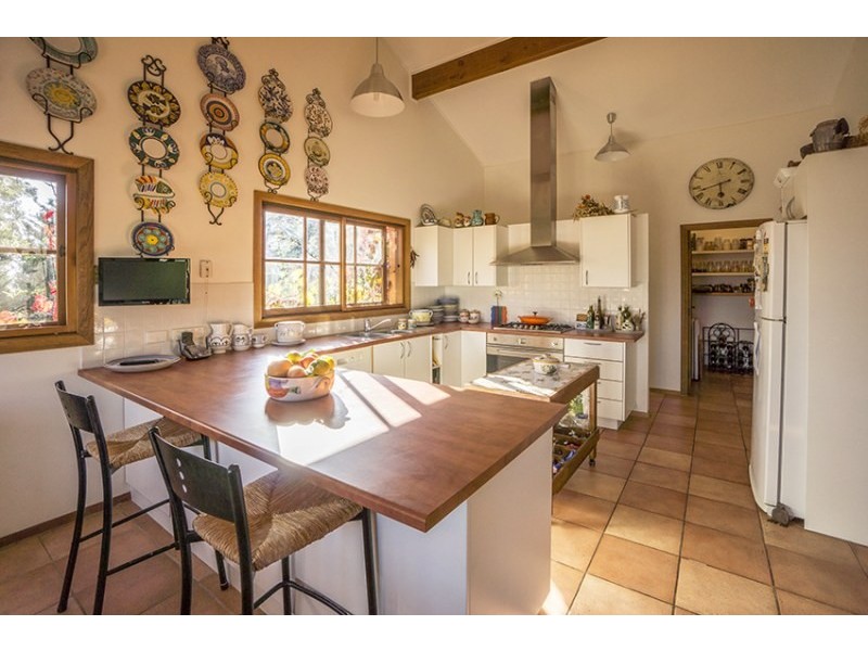 19 Lake Conjola Entrance Road, Yatte Yattah NSW 2539
