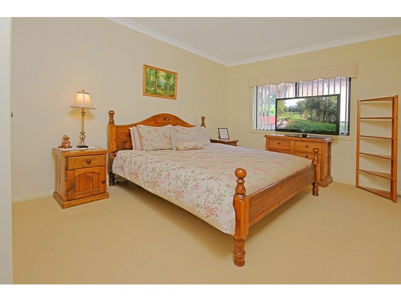 11 Clifford Close, Mollymook NSW 2539