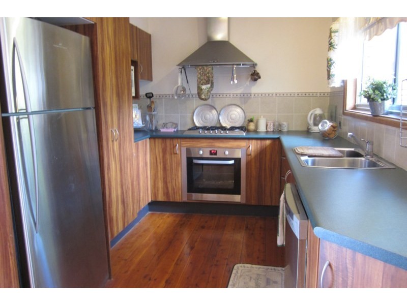 6 Aquarius Avenue, Narrawallee NSW 2539