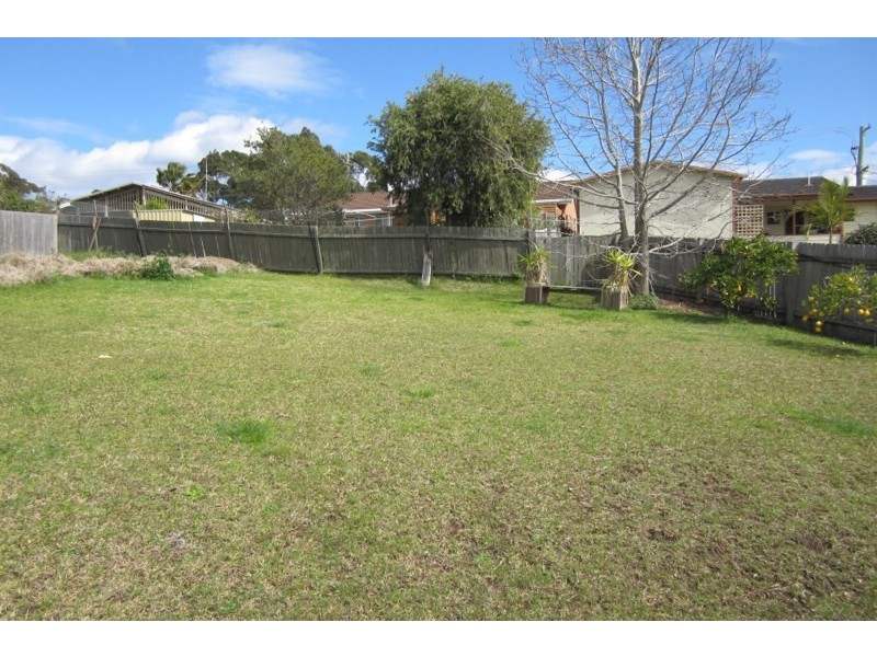 6 Aquarius Avenue, Narrawallee NSW 2539