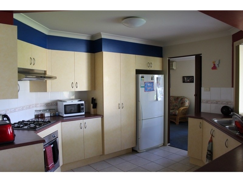 74 Princes Highway, Lake Tabourie NSW 2539