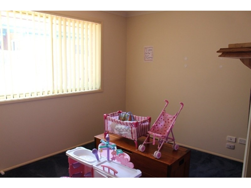 74 Princes Highway, Lake Tabourie NSW 2539