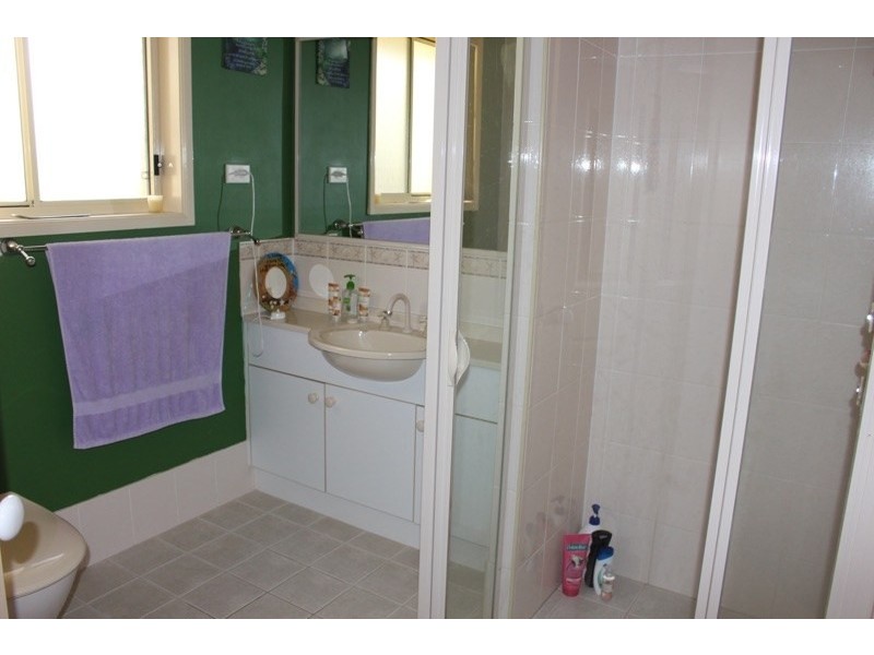 74 Princes Highway, Lake Tabourie NSW 2539