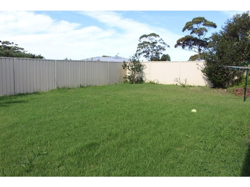 74 Princes Highway, Lake Tabourie NSW 2539