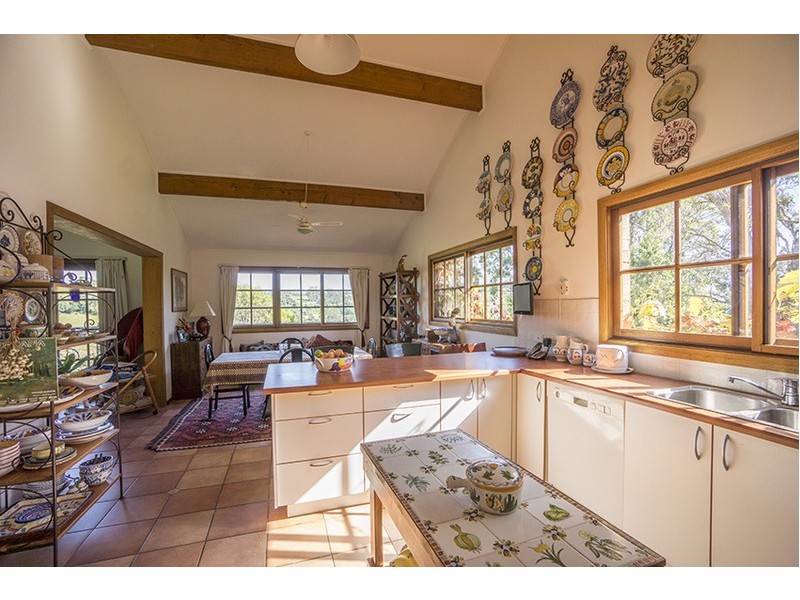 19 Lake Conjola Entrance Road, Yatte Yattah NSW 2539