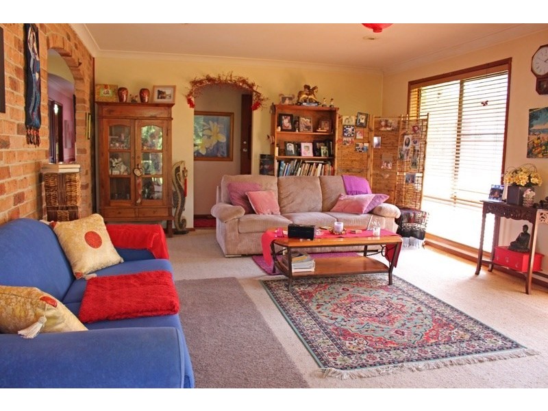 11 Venus Avenue, Lake Tabourie NSW 2539