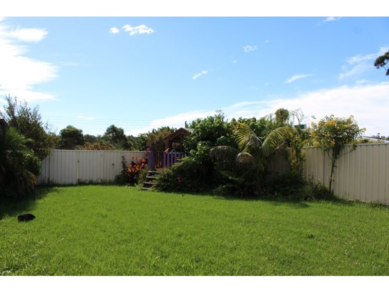 74 Princes Highway, Lake Tabourie NSW 2539