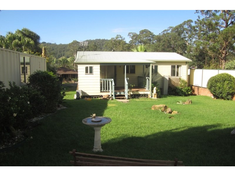 7 Wattle Street, Fishermans Paradise NSW 2539